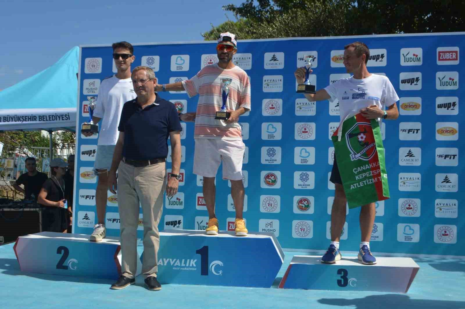 20 ülkenin sporcuları Ayvalık buluştu