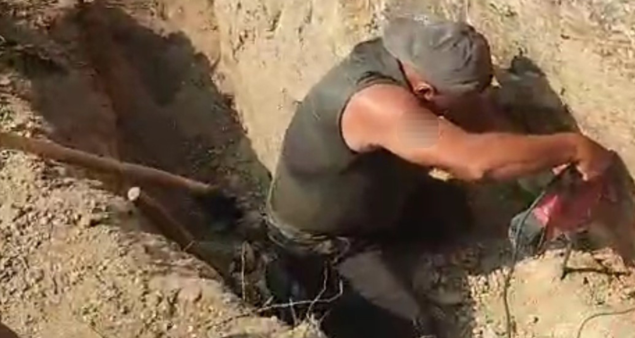 Kazmaya devam etti, jandarmayı görünce donakaldı