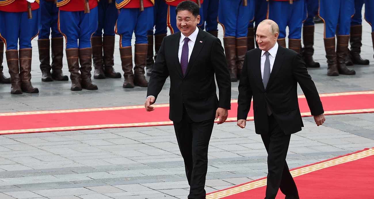Putin, Moğolistan’da resmi törenle karşılandı