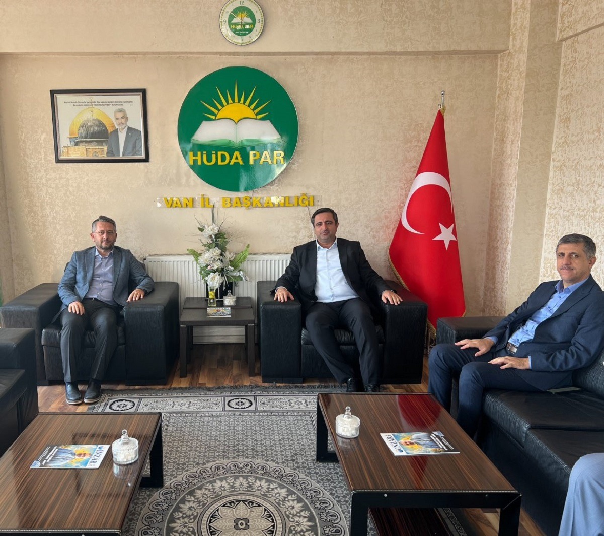 HÜDA PAR Batman Milletvekili Ramanlı Van’da