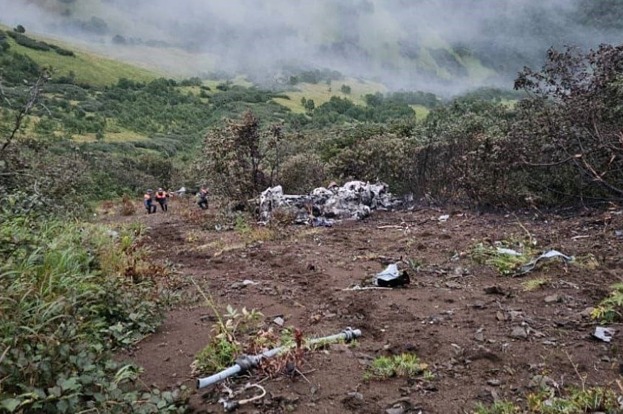 Rusya’da kayıp helikopterin enkazına ve 17 kişinin cesedine ulaşıldı