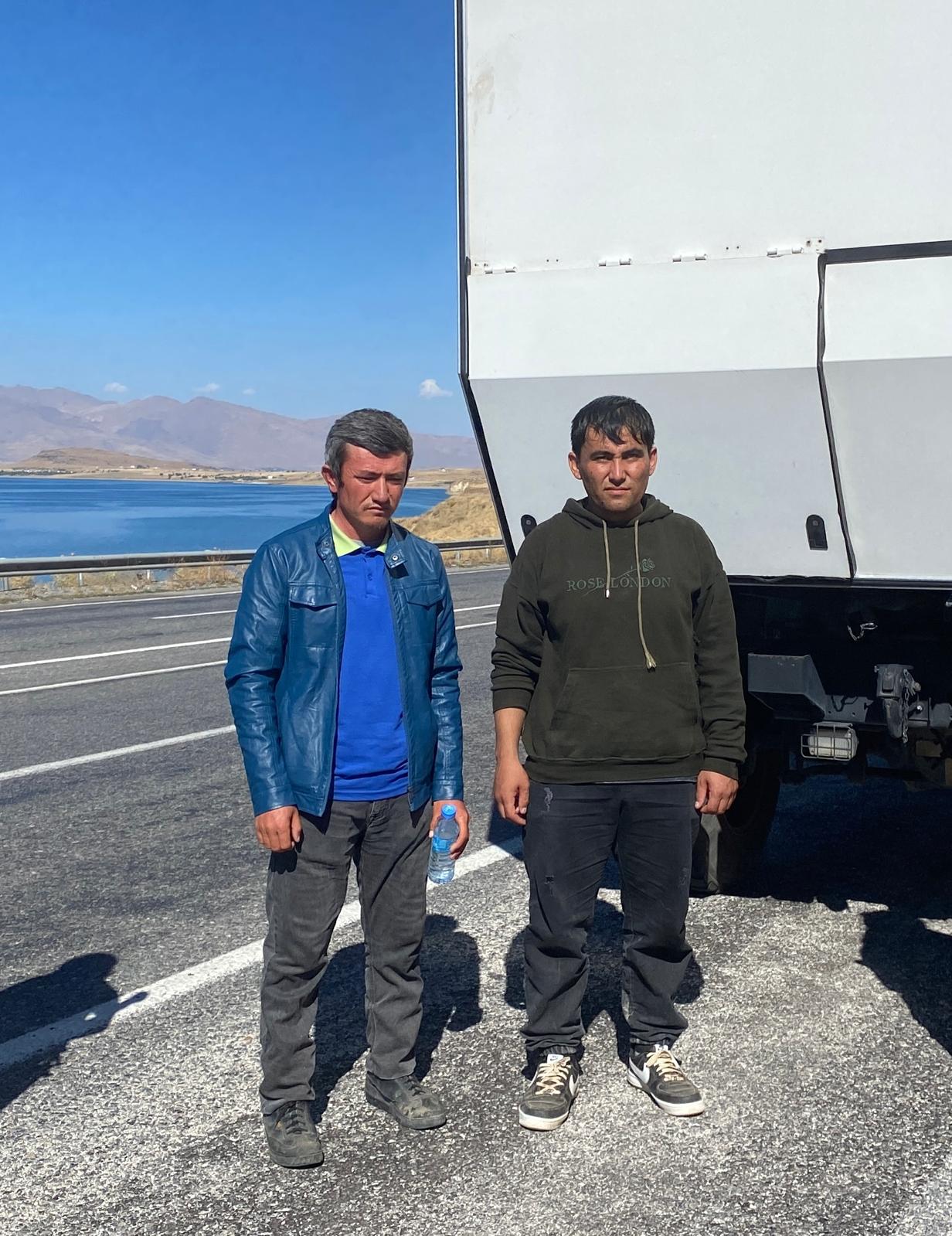 Van’da Sahil Güvenlik ekipleri 2 düzensiz göçmen yakaladı