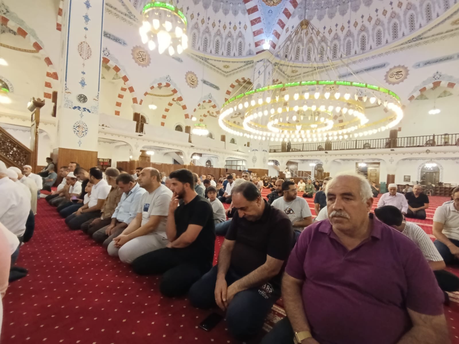 Van’da Mevlit Kandili münasebetiyle eller semaya kalktı