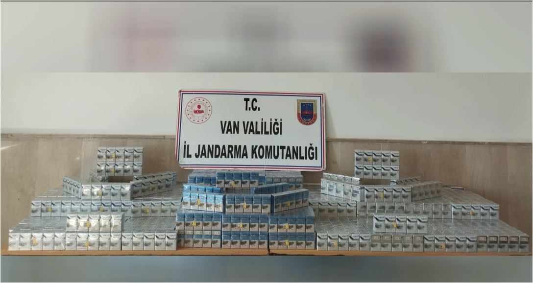 Van’da binlerce paket kaçak sigara ele geçirildi