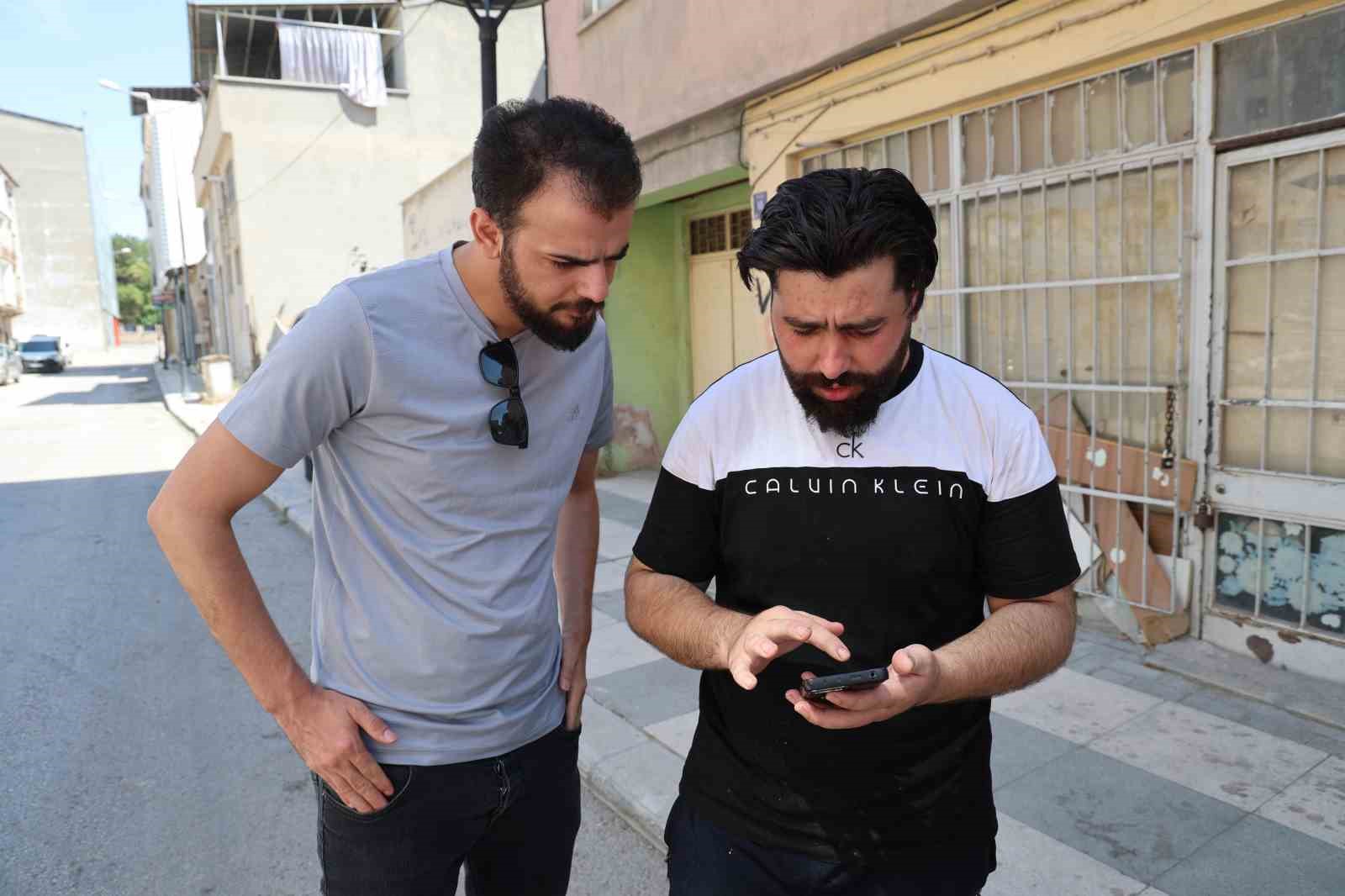 Deneme bahanesiyle bindiği motosikleti çaldı