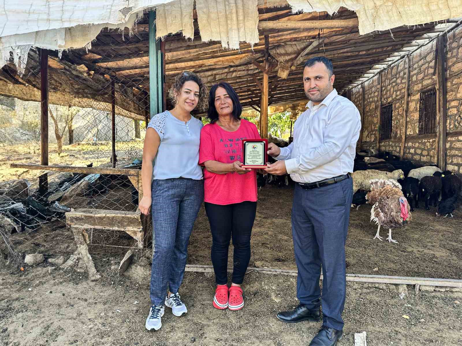 Kadın girişimciden üreticilere örnek