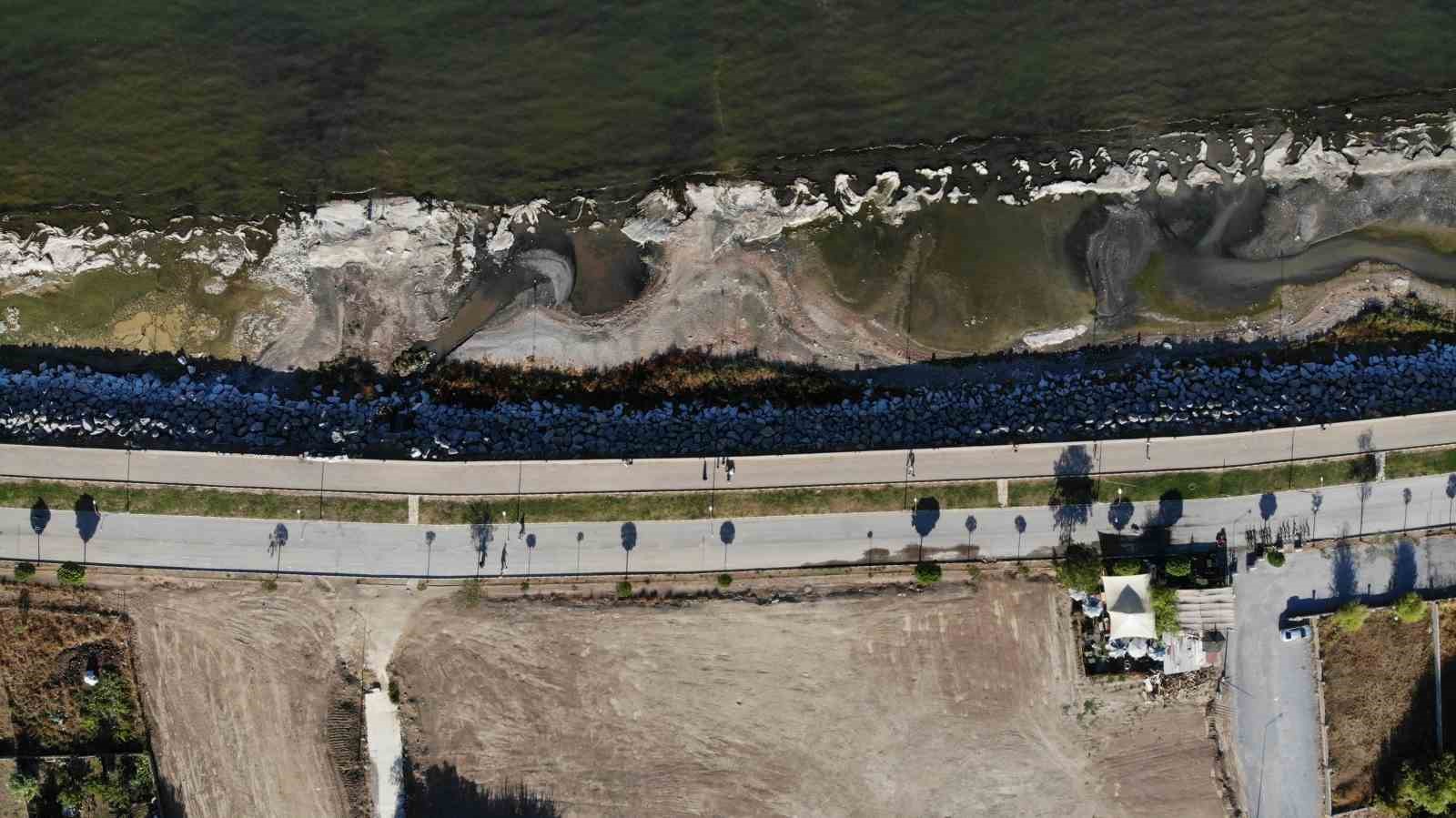 Van Gölü kuraklık nedeniyle çekilmeye devam ediyor