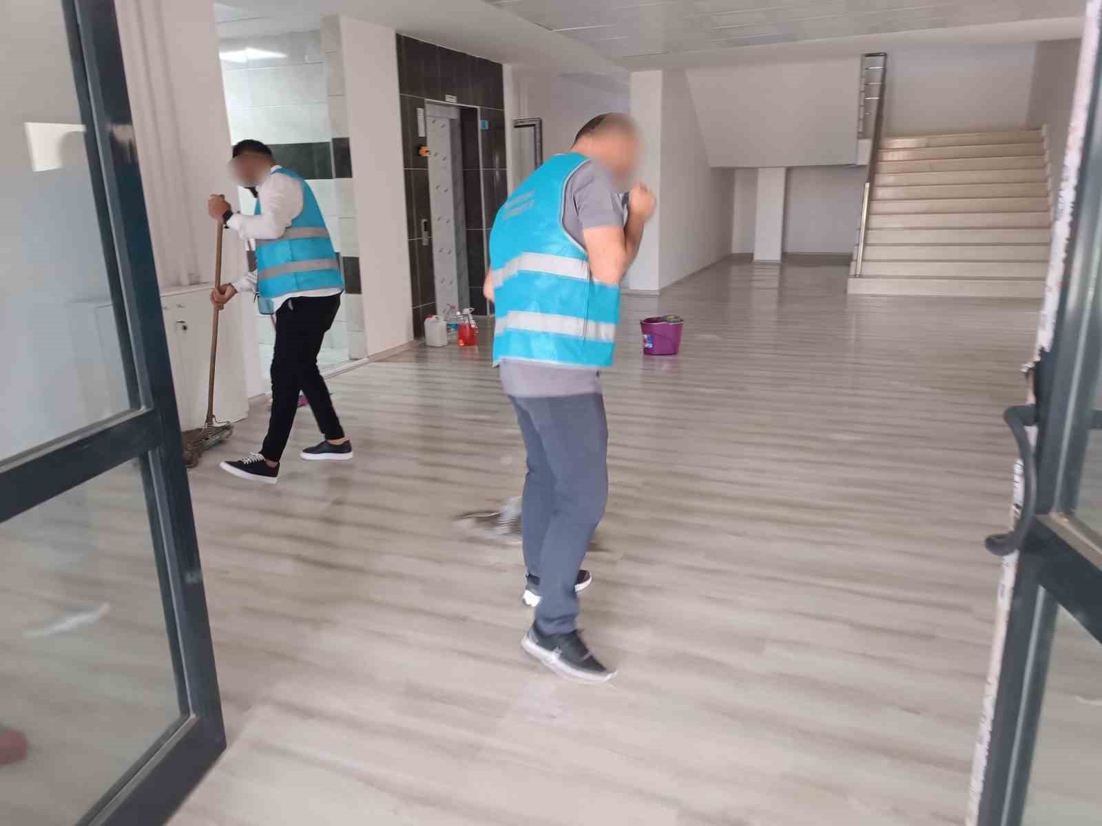 Van’da bulunan okullar hükümlülerin dokunuşuyla güzelleşiyor