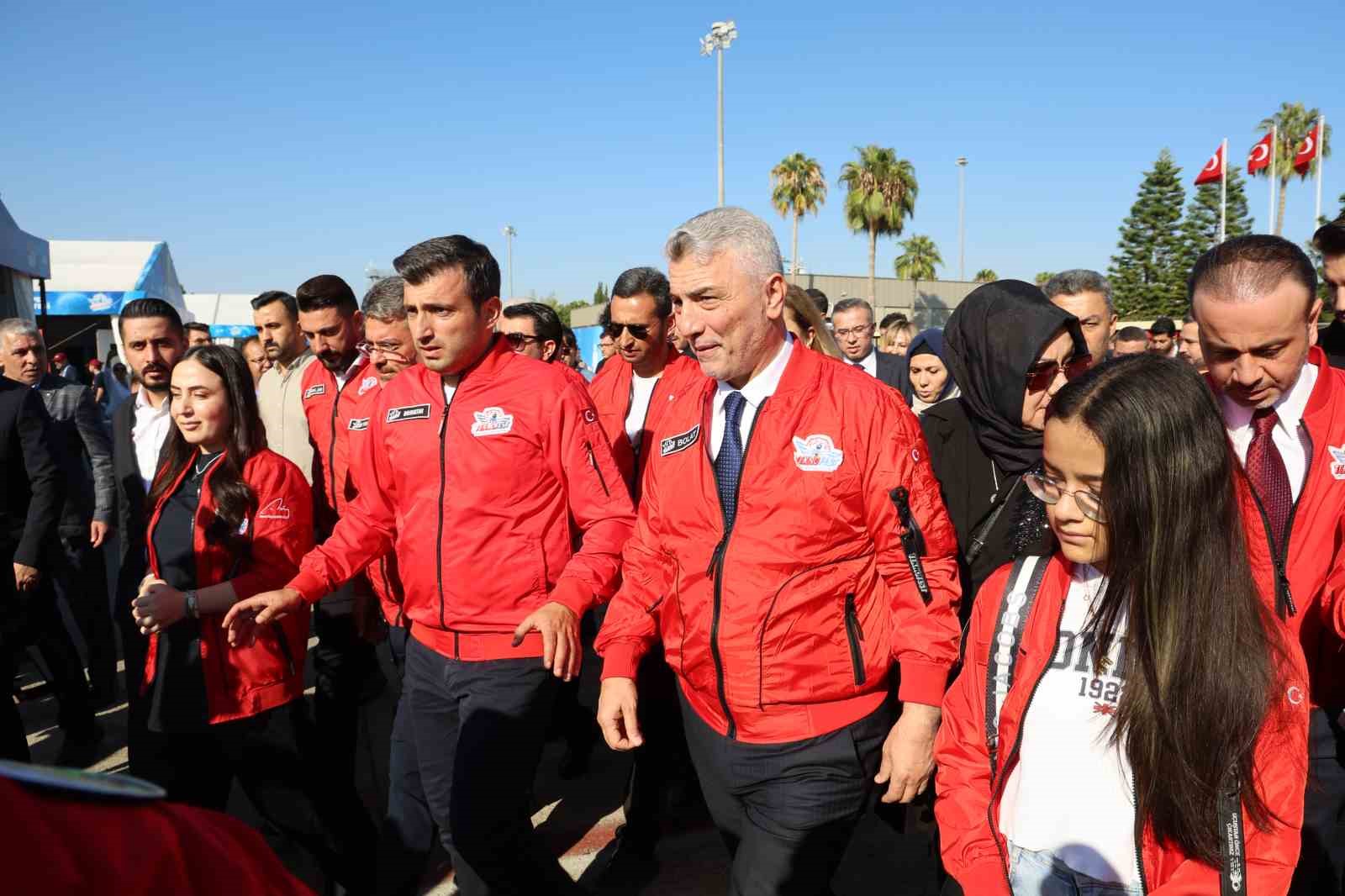 Ticaret Bakanı Bolat: “Yazılım teknolojisinde 3.5 milyar dolar ihracatı olan bir ülkeyiz”