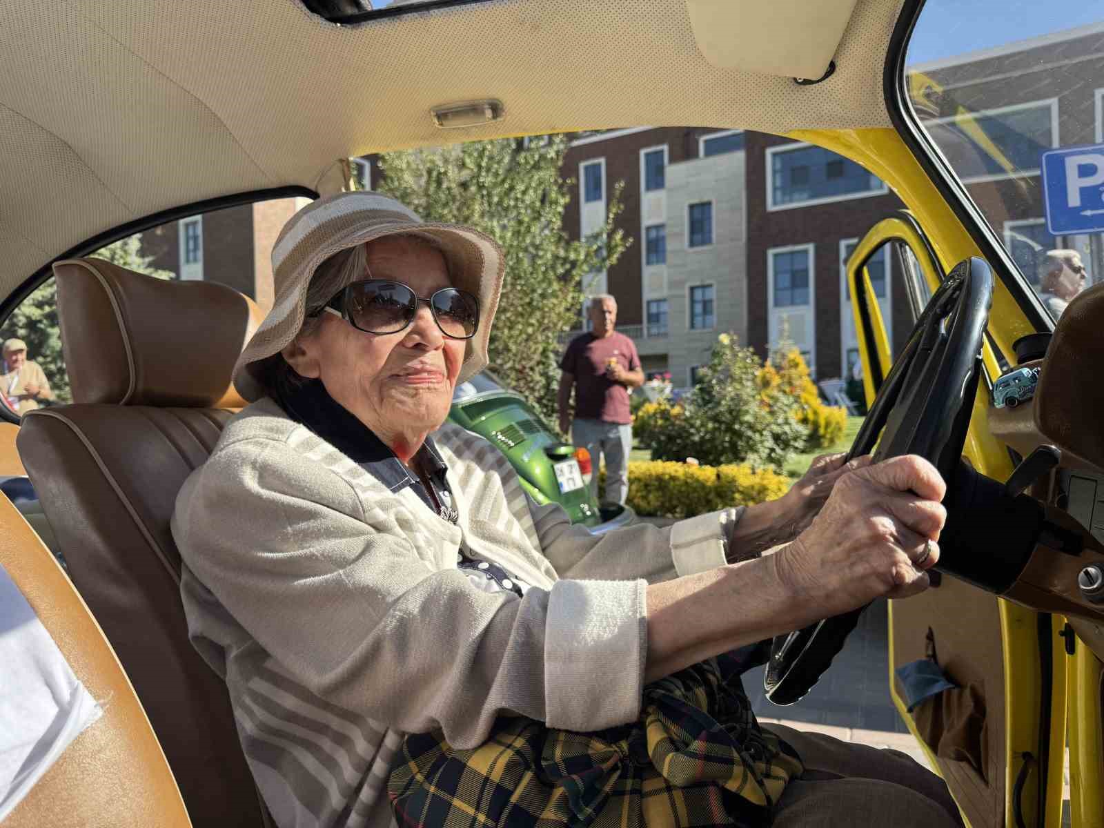 Huzurevi sakinlerinin Vosvos keyfi