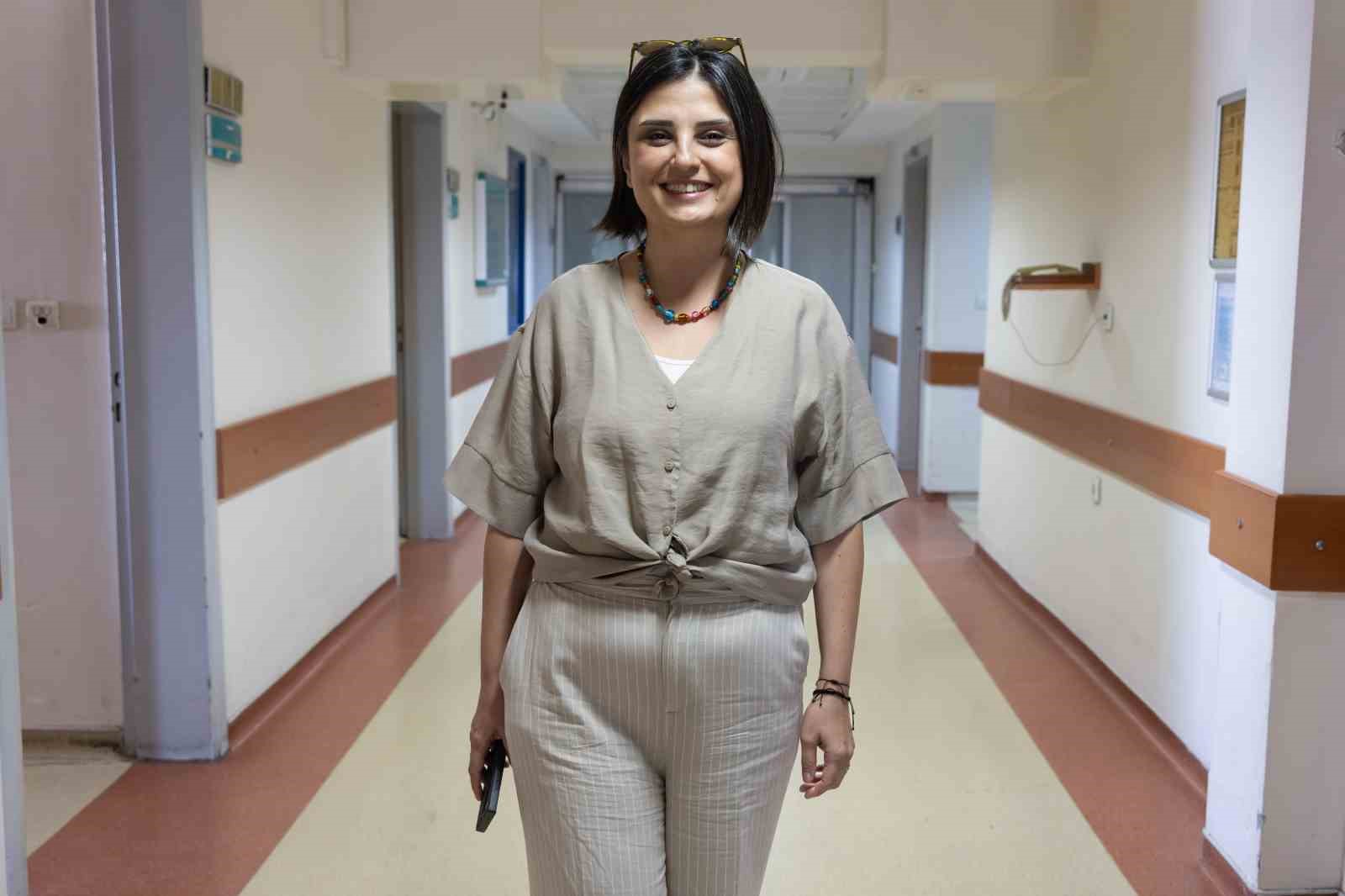 Kendi kendine yaptığı elle muayene hayatını kurtardı