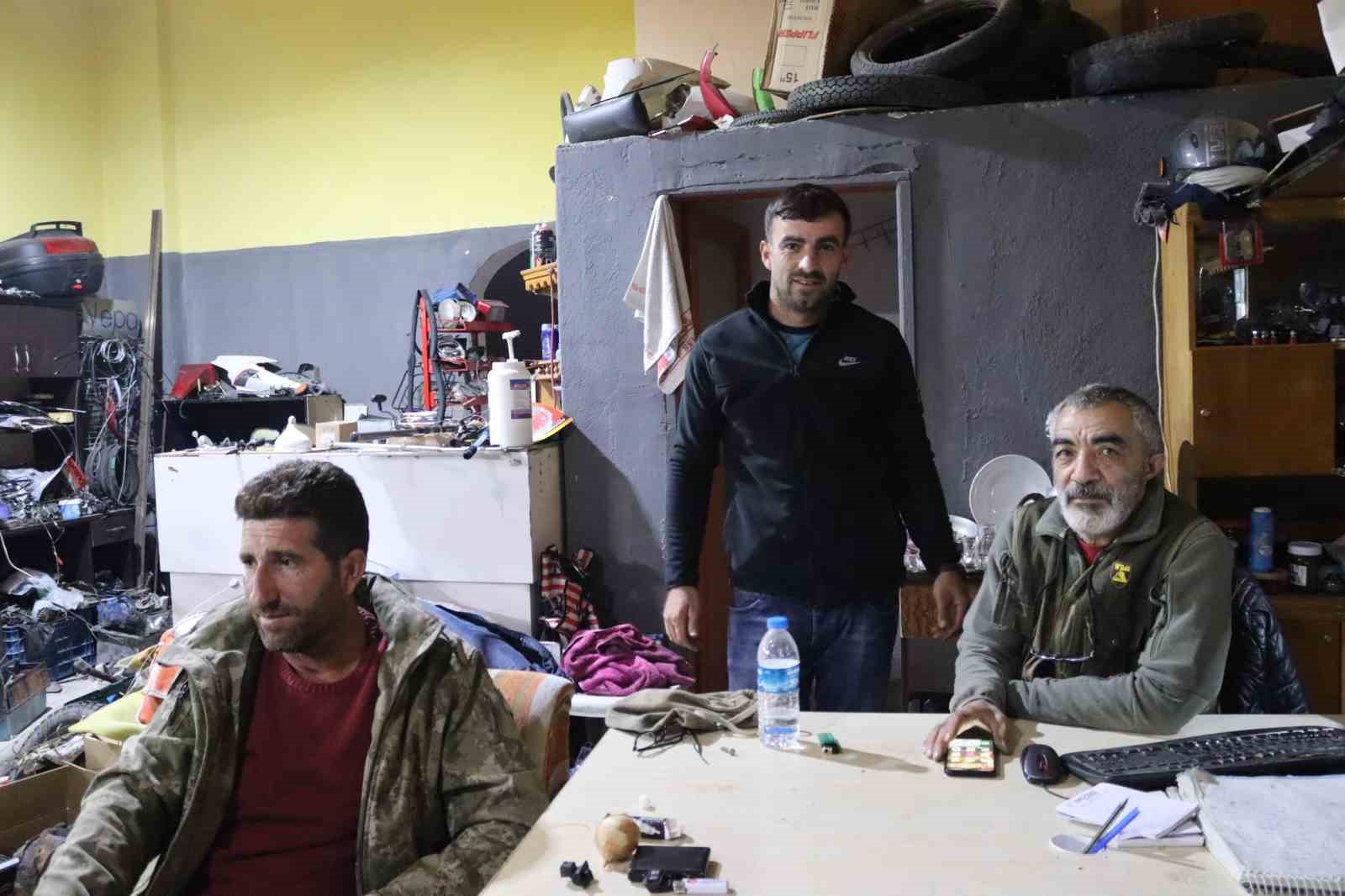 Elektrik sayaçlarının okunmamasına vatandaşlar tepki gösterdi