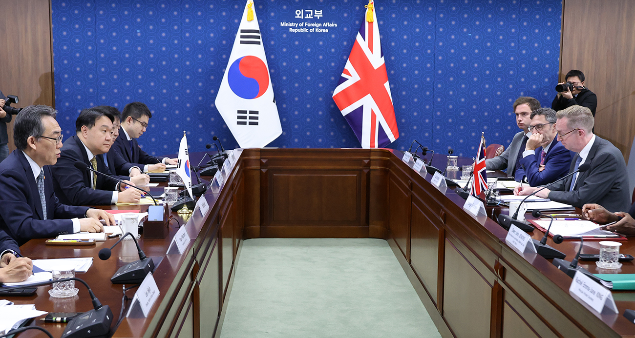 İngiltere ve Güney Kore: “Kuzey Kore’nin Rusya’ya silah ve asker göndermesini kınıyoruz”