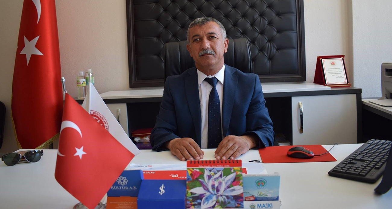 FETÖ mağduru muhtar: “Terörist başının ateşi bol olsun”