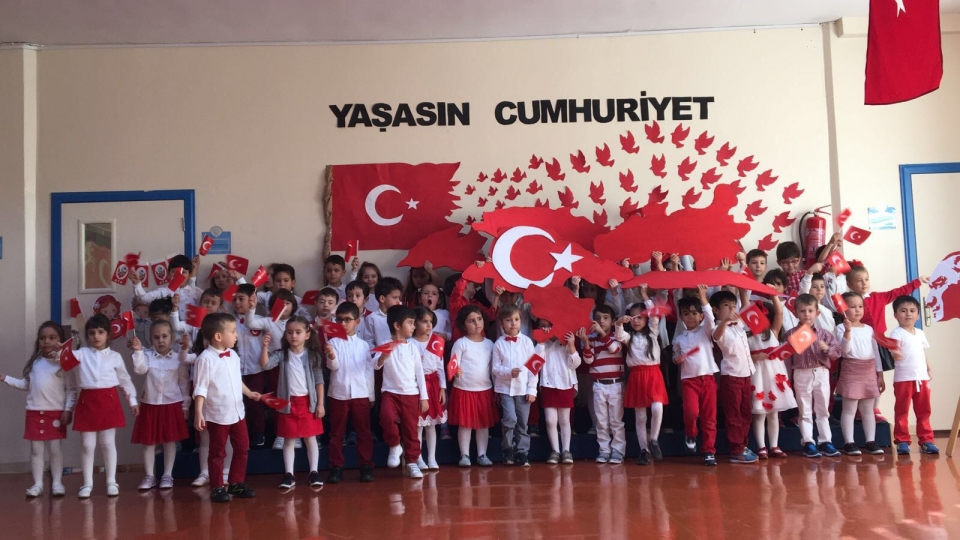 28 Ekim Pazartesi (Yarın) okullar tatil mi, yarım gün mü?