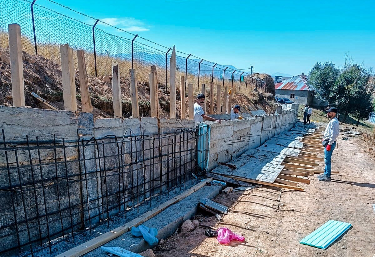 Van’da mezarlıklar onarılıyor