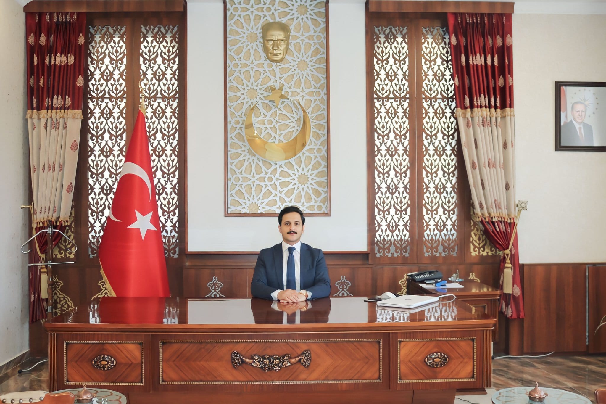 Gürpınar Kaymakamı Erdem’den Cumhuriyet Bayramı mesajı