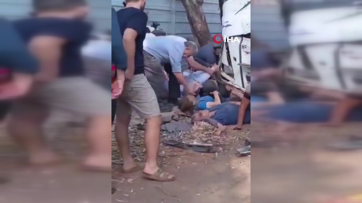 İsrail’de bir kamyon otobüs durağına daldı: 6’sı ağır 35 yaralı