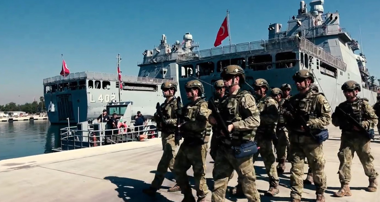 Türk tahliye gemileri Beyrut’a ulaştı