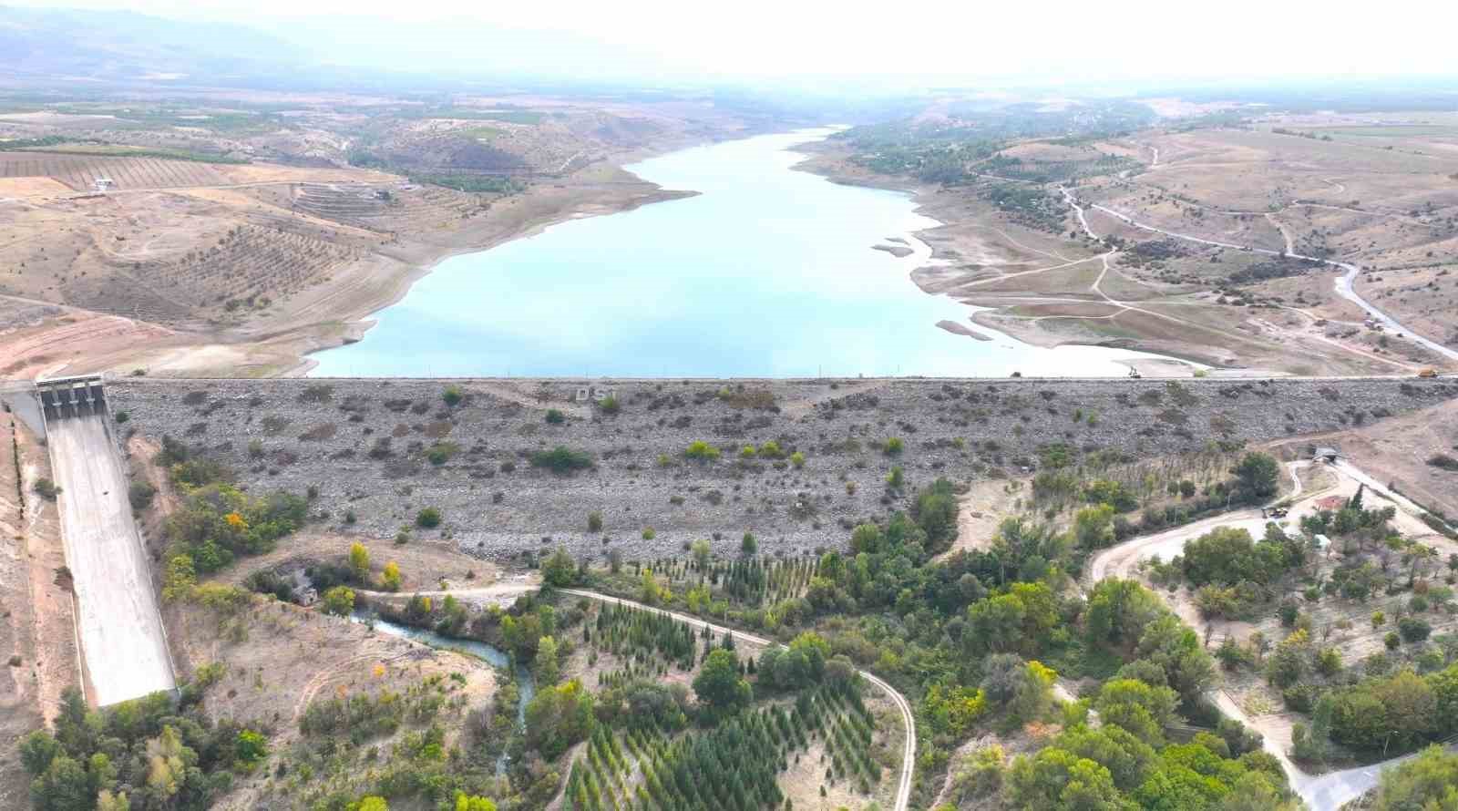 Depremde hasar alan barajda rehabilitasyon çalışmalarına başlandı