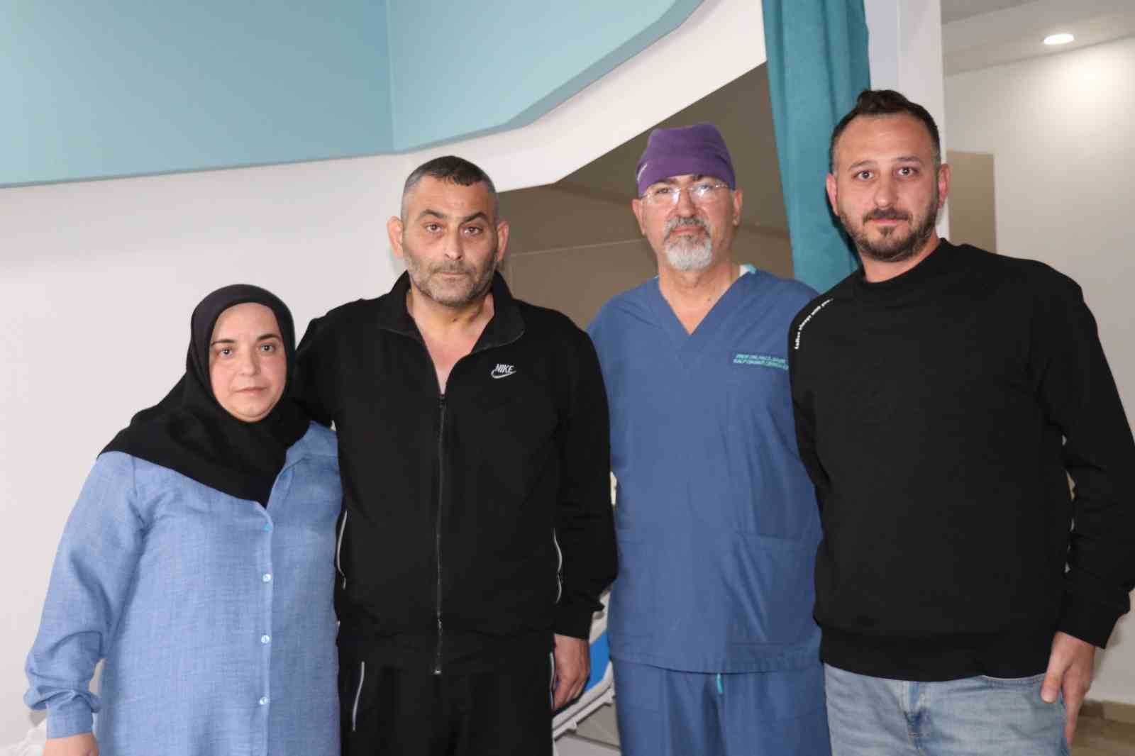 Felç kalırsın denilen hasta Van’da sağlığına kavuştu