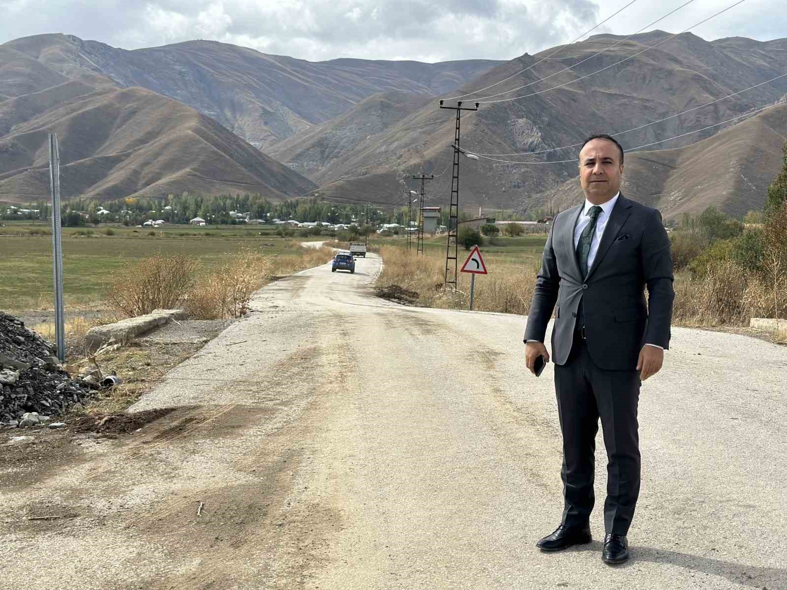 Hakkari’de 10 yıldır kapalı olan yol yeniden ulaşıma açıldı