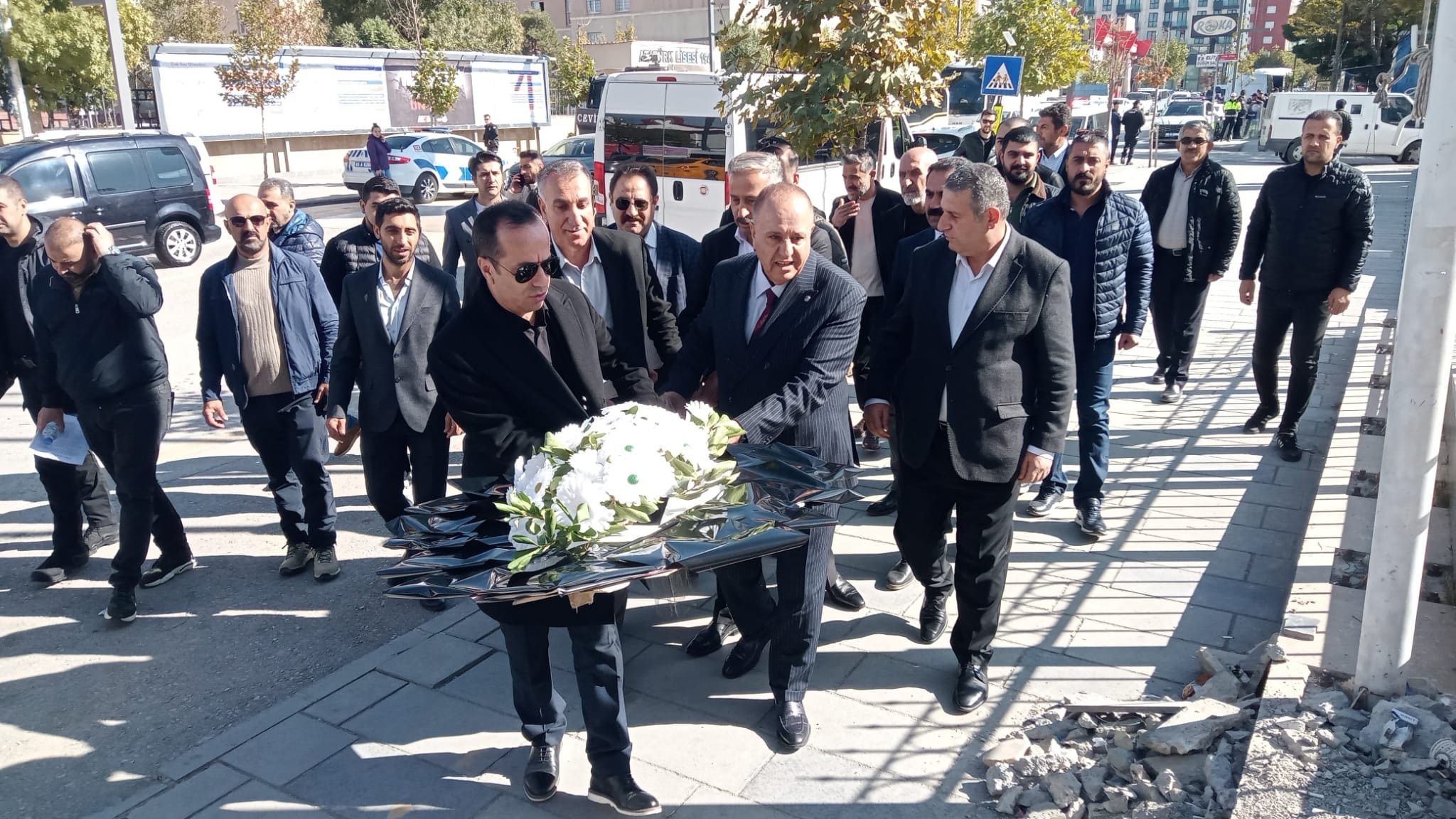 İş Adamı Zahir Kandaşoğlu’ndan VAN TSO’ya sert sözler: “Oda içinde ‘Mafya benzeri’ bir yapı var”