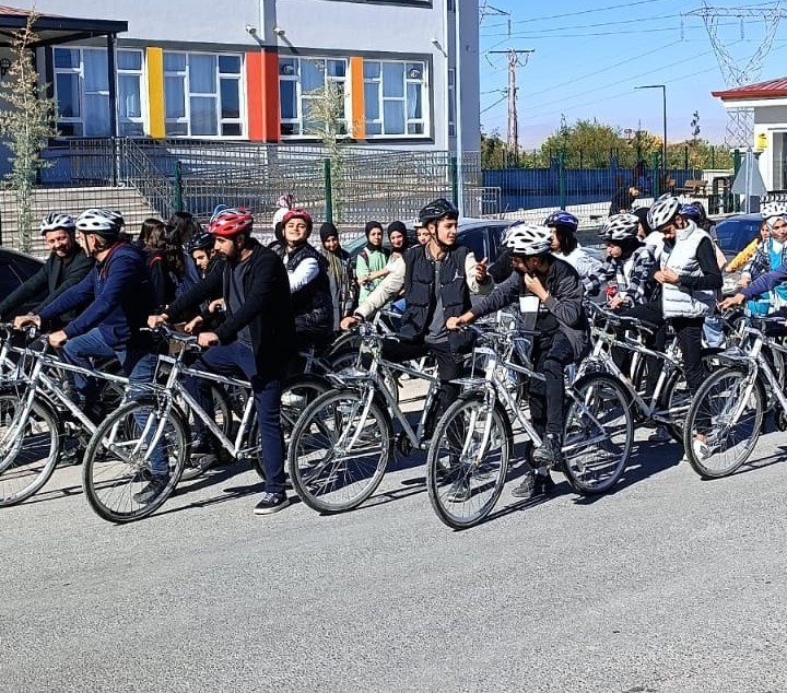 Madde bağımlılığına karşı pedal çevirdiler