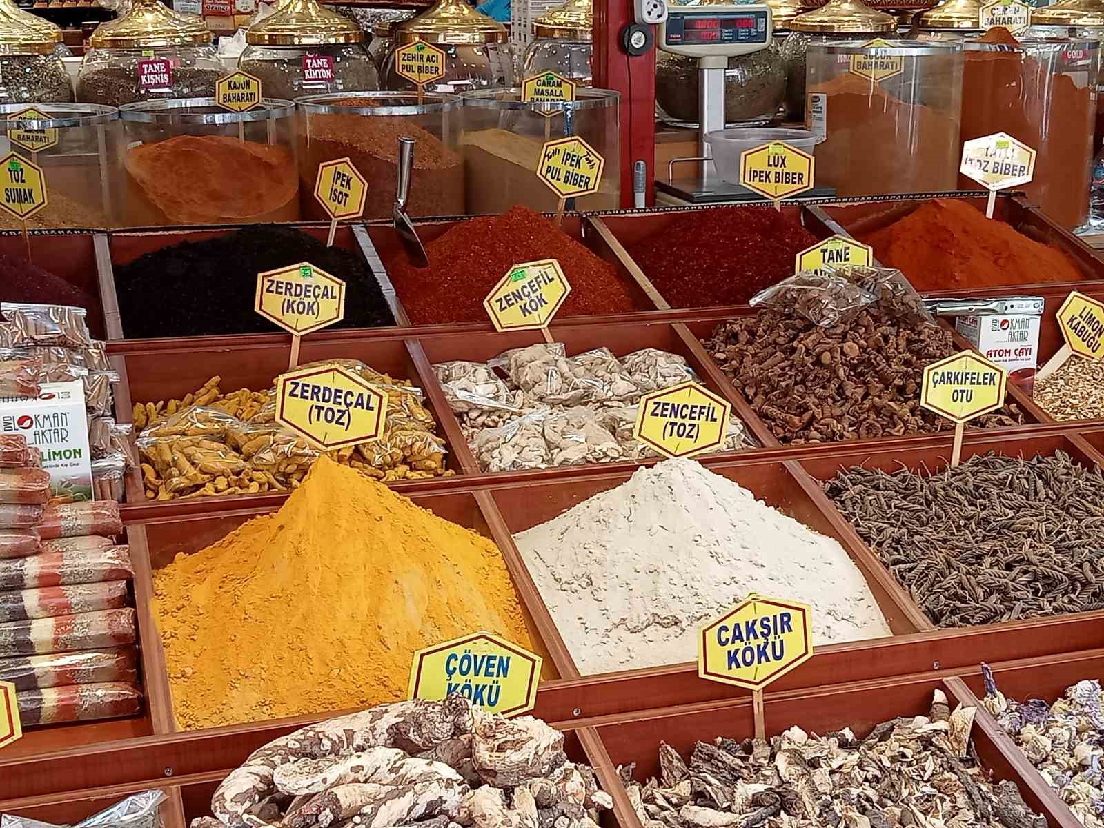 Mevsim geçişlerinde pekmez ve bitkisel çay  tavsiyesi