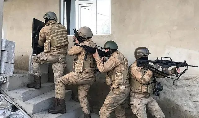 Van dahil 19 ilde “NARKOÇELİK-42” operasyonu!