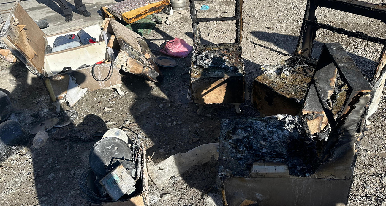 Van’da aracın LPG tüpü patladı: ortalık savaş alanına döndü