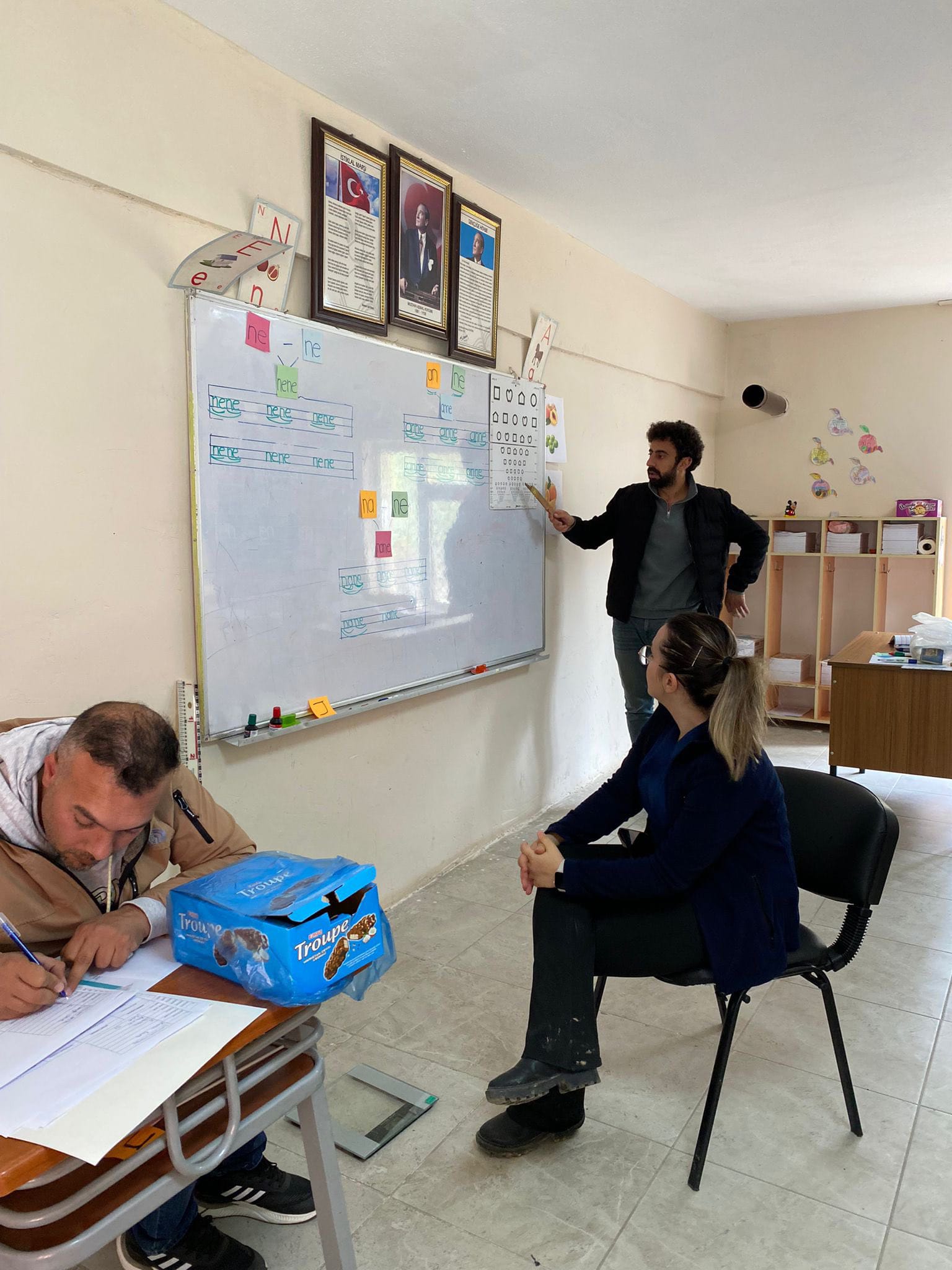 Gürpınar’da öğrenciler sağlık taramasından geçirildi