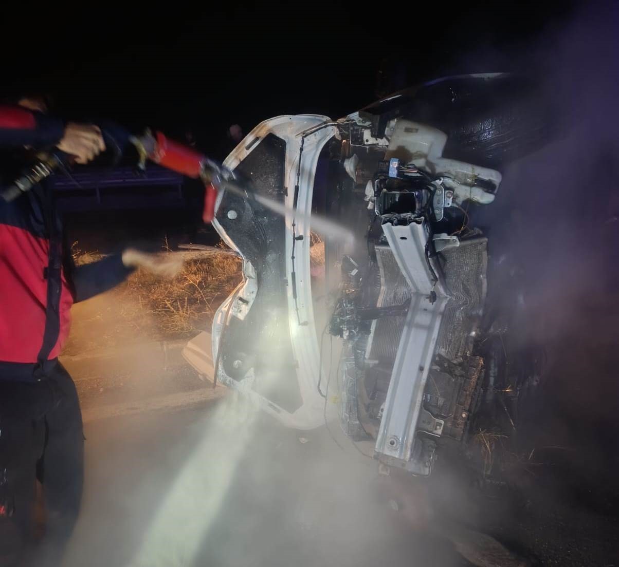 Van’da kontrolden çıkan otomobil kaza yaptı: 5 yaralı