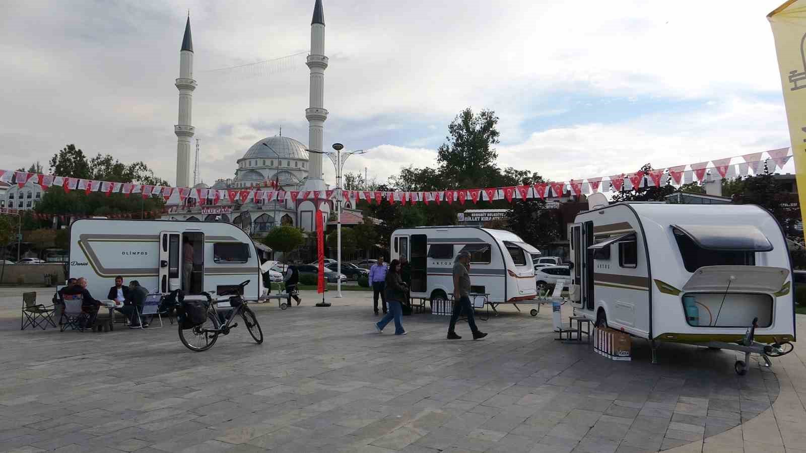 Van’da üretilen  yerli karavanlar görücüye çıktı
