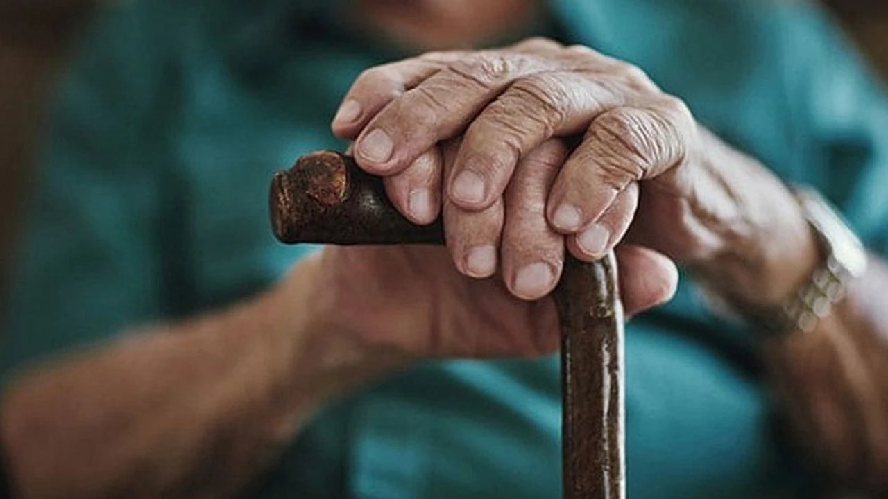 Sağlıklı ve aktif yaşlanmak için neler yapılmalı?