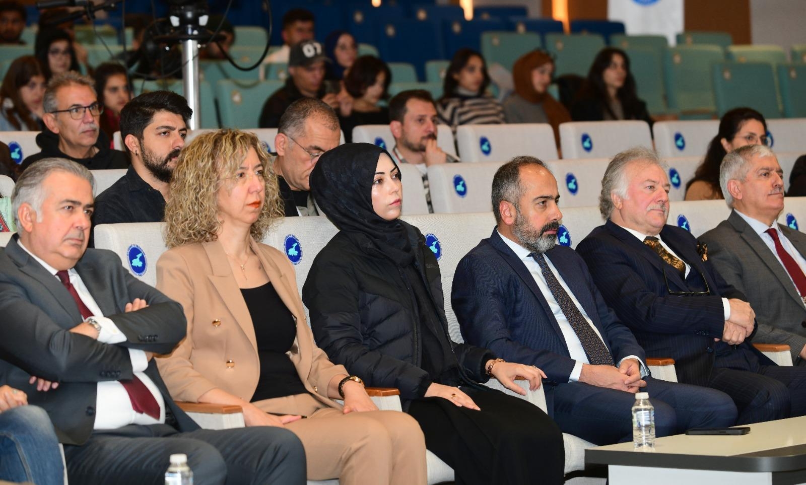 ​Van YYÜ’de “Sanat Eğitimi ve Geleceği Sempozyumu” düzenlendi