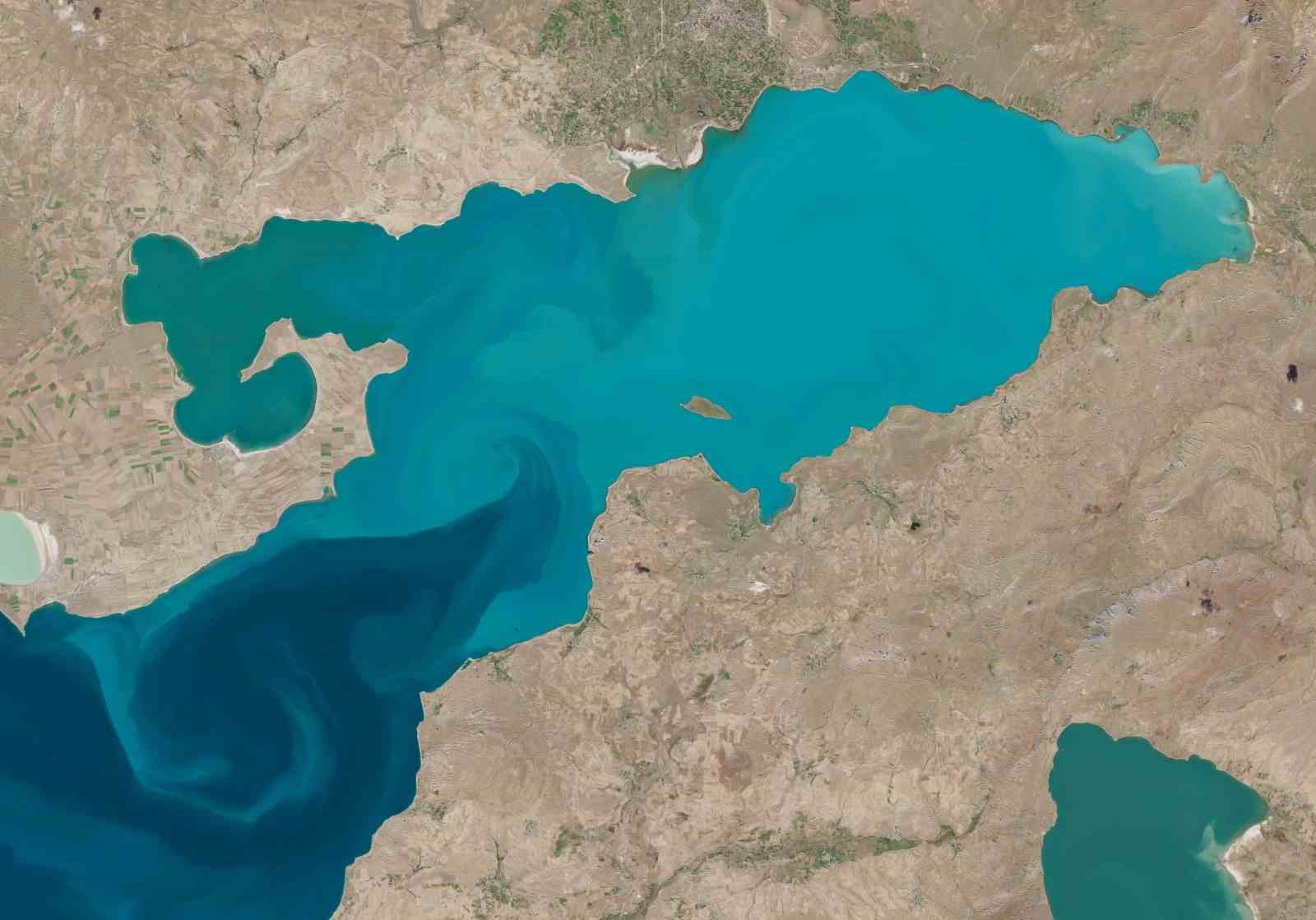 Van Gölü’ndeki güçlü akıntılar Avrupa Uzay Ajansı tarafından görüntülendi