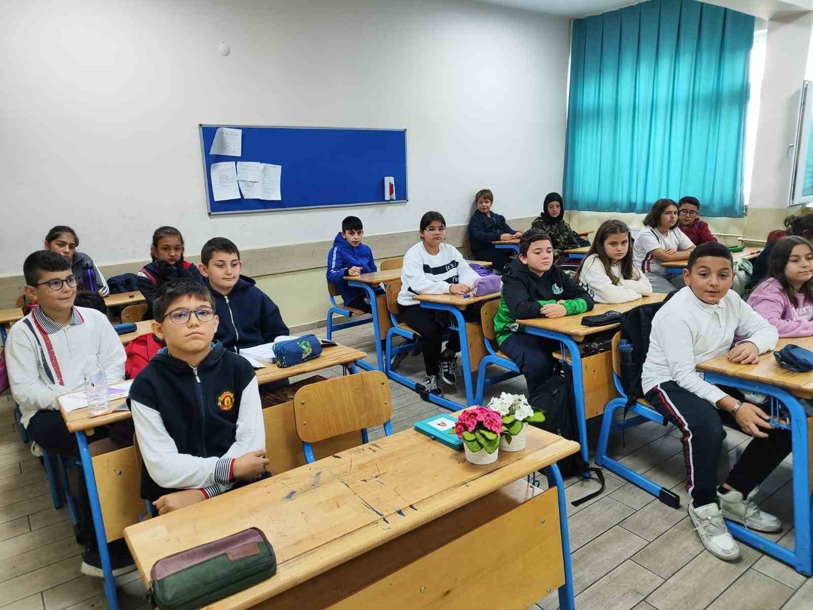 Alkollü sürücünün hayattan kopardığı Zühre’nin okuldaki sırası boş kaldı