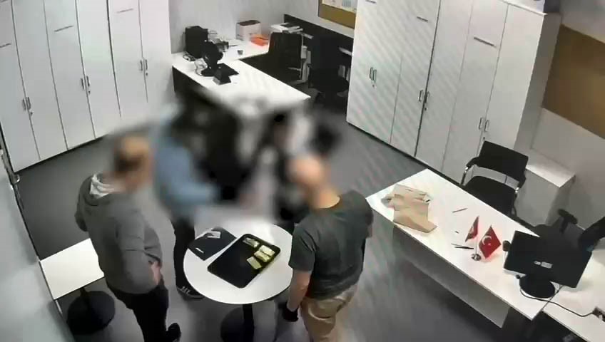 İstanbul Havalimanı’nda 16 kilo altına el konuldu