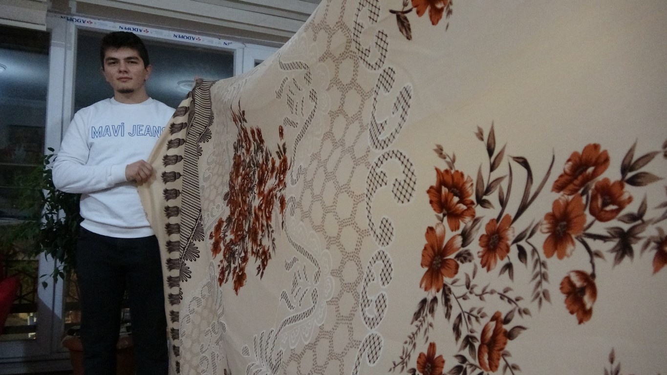 Anneannesinden kalan perdeye 900 bin TL istiyor