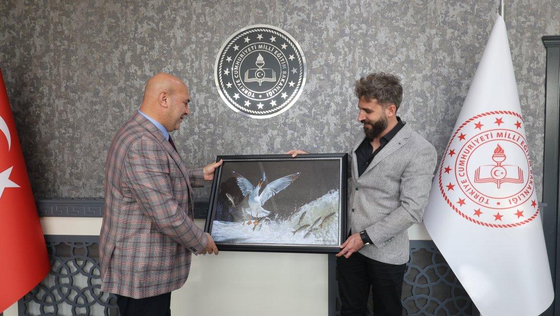 Van İl Milli Eğitim Müdürü Aras’ın öğretmenler günü kutlandı