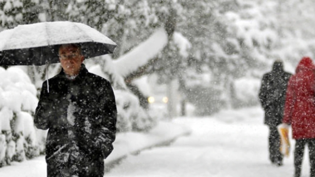 Van Valiliğinden Van, Muş, Bitlis ve Hakkâri için kar yağışı uyarısı!