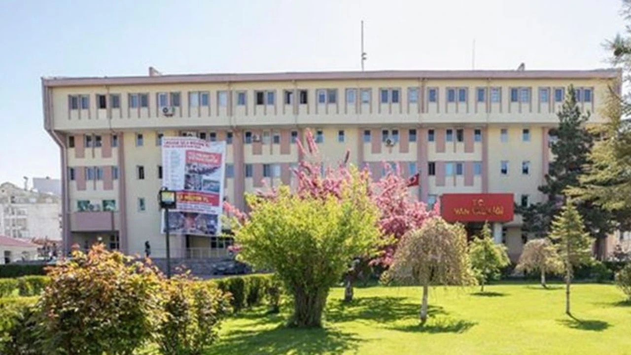 Van Valiliğinden kurumları “İhale” uyarısı!