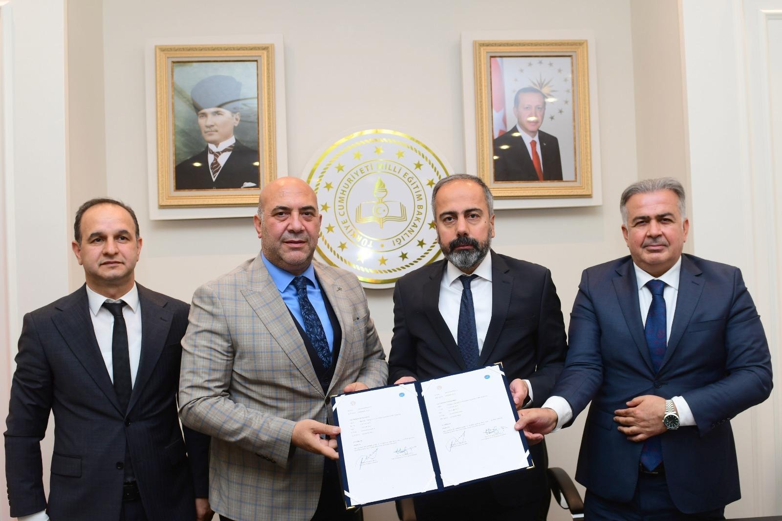 Van YYÜ ile İl Milli Eğitim Müdürlüğü arasında işbirliği protokolü