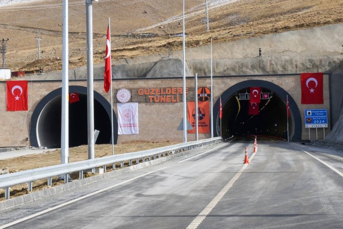 Van’da 32 viraj çilesi bitti: Güzeldere Tüneli ulaşıma açıldı