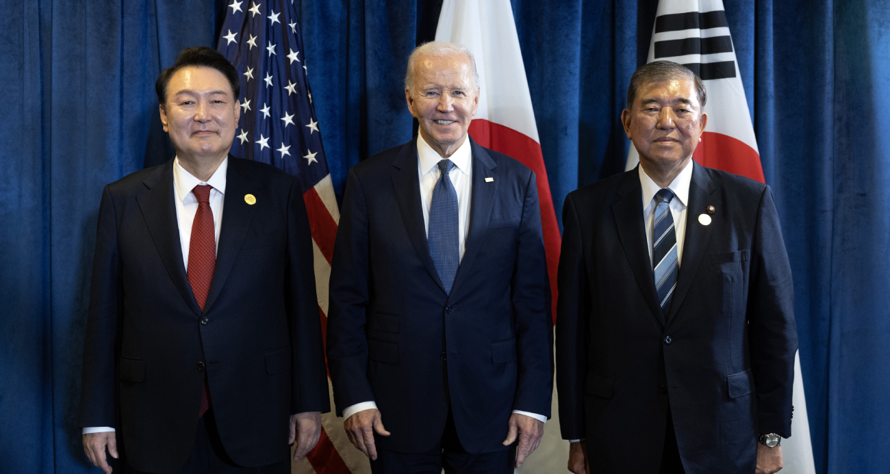 ABD, Japonya ve Güney Kore liderleri APEC Zirvesi’nde bir araya geldi