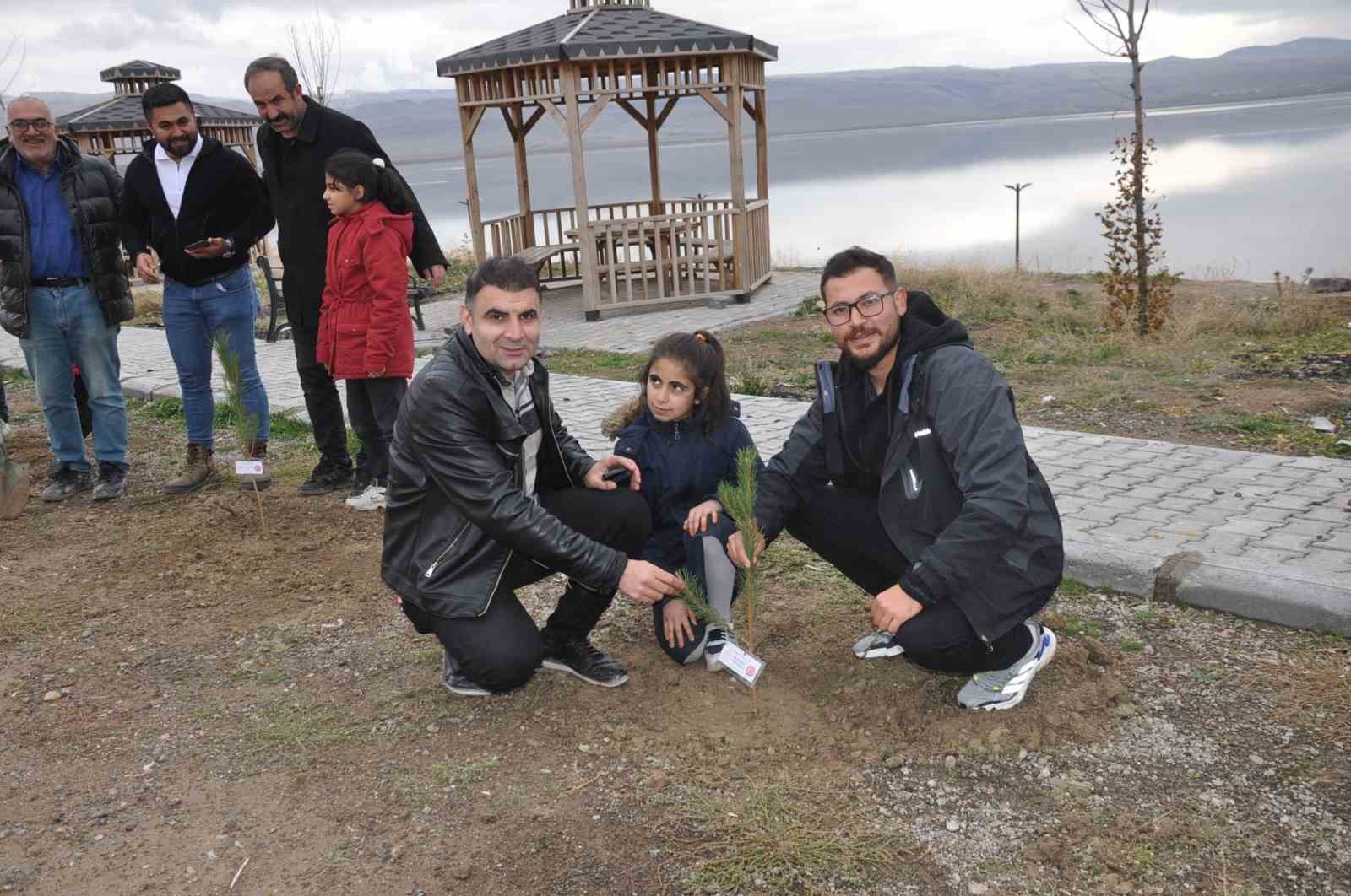 Bulanık’ta ‘Öğretmenler Hatıra Ormanı’ oluşturuldu
