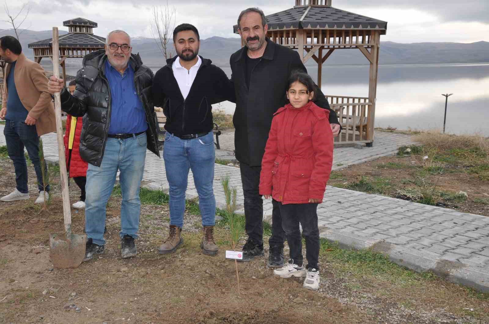 Bulanık’ta ‘Öğretmenler Hatıra Ormanı’ oluşturuldu