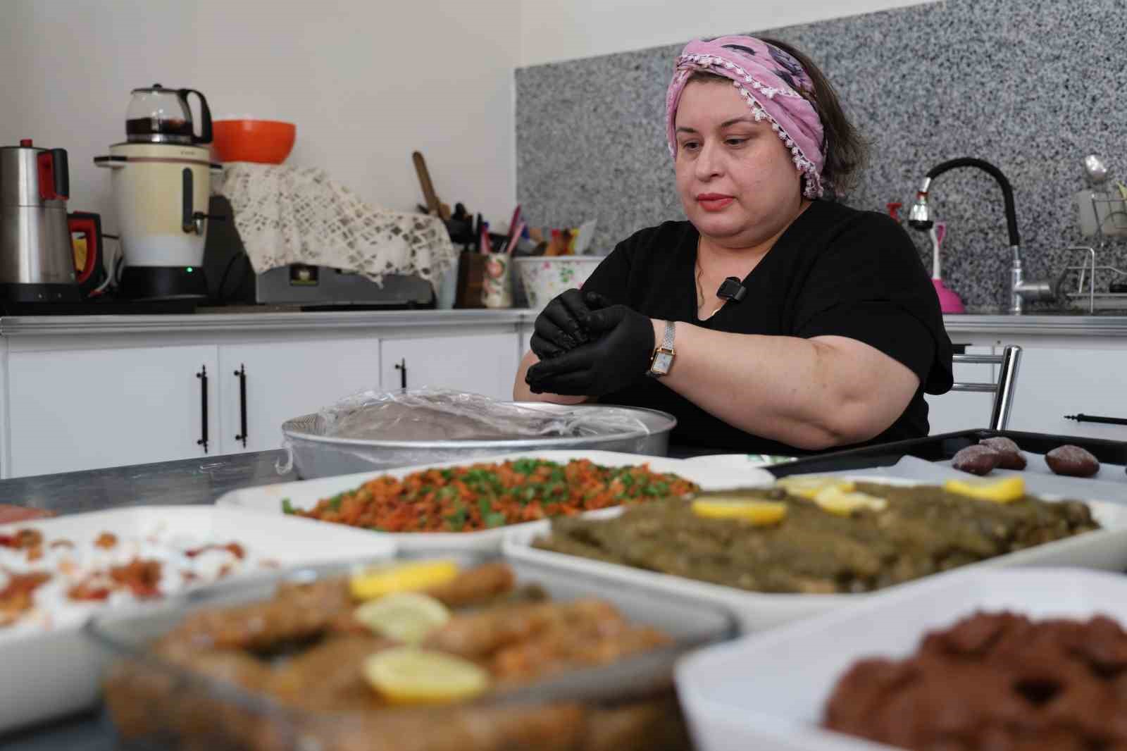 Bileziğini  satarak açtığı dükkanla, kendi işinin patronu oldu