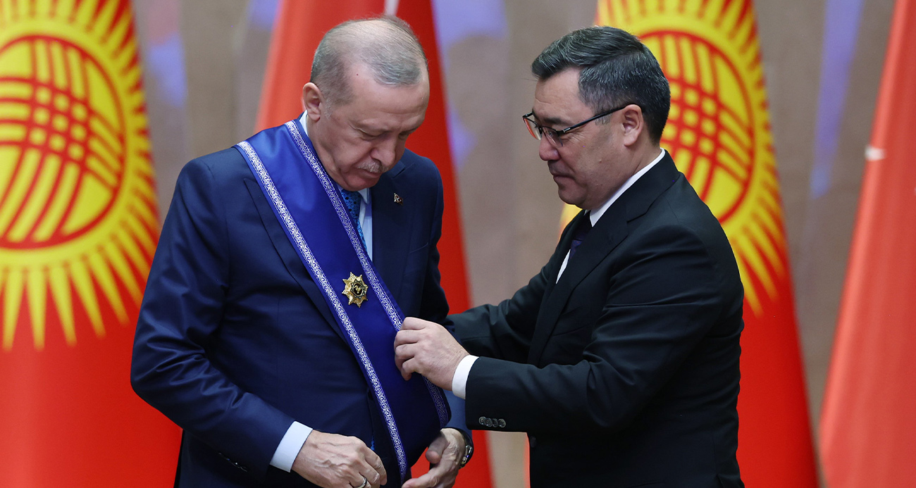 Cumhurbaşkanı Erdoğan’a Kırgızistan’da Manas Nişanı takdim edildi